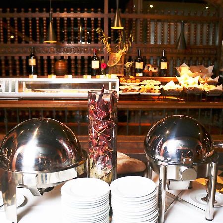 סנטיאגו Hotel Y Centro De Eventos Manquehue Las Condes מראה חיצוני תמונה