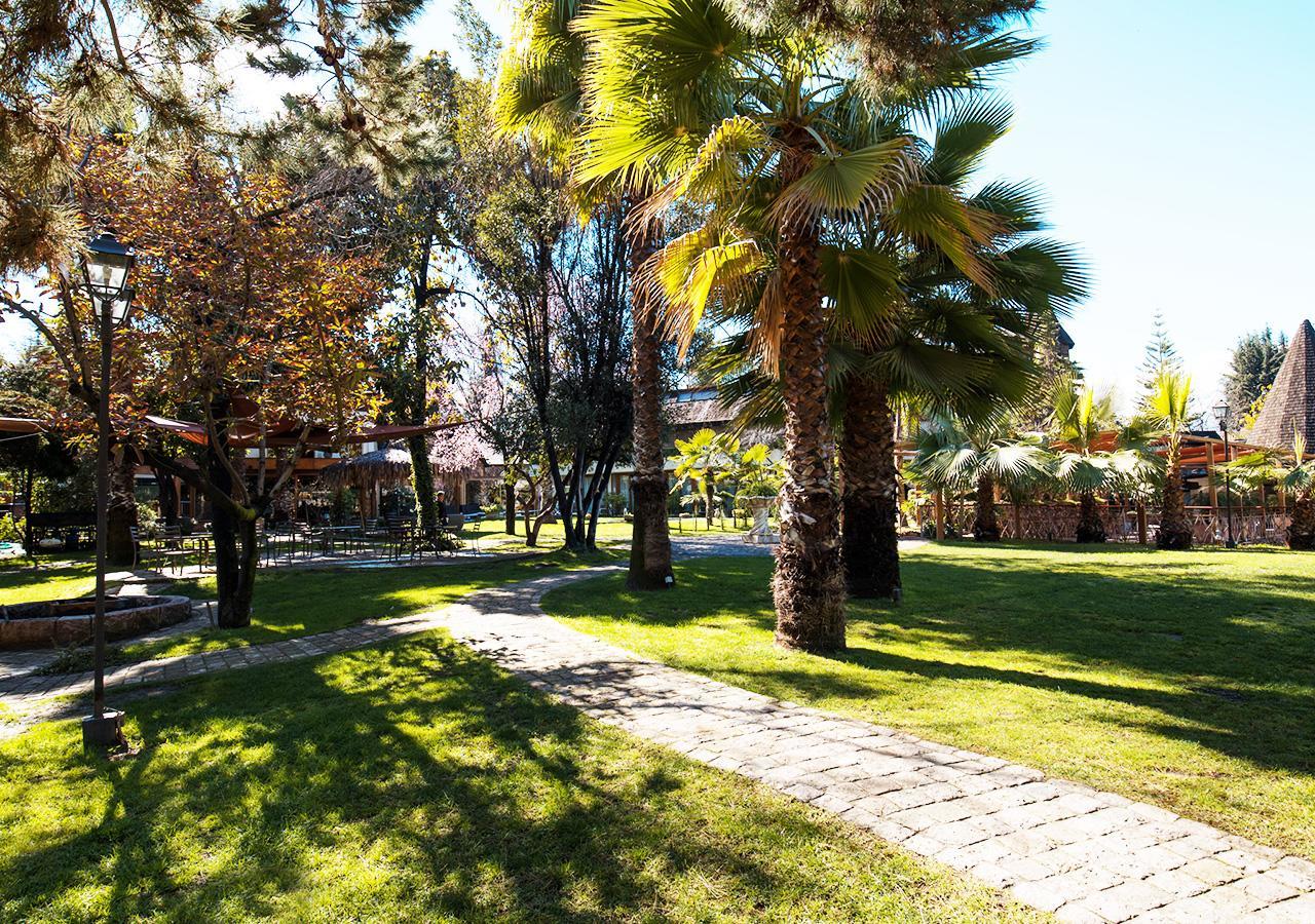 סנטיאגו Hotel Y Centro De Eventos Manquehue Las Condes מראה חיצוני תמונה